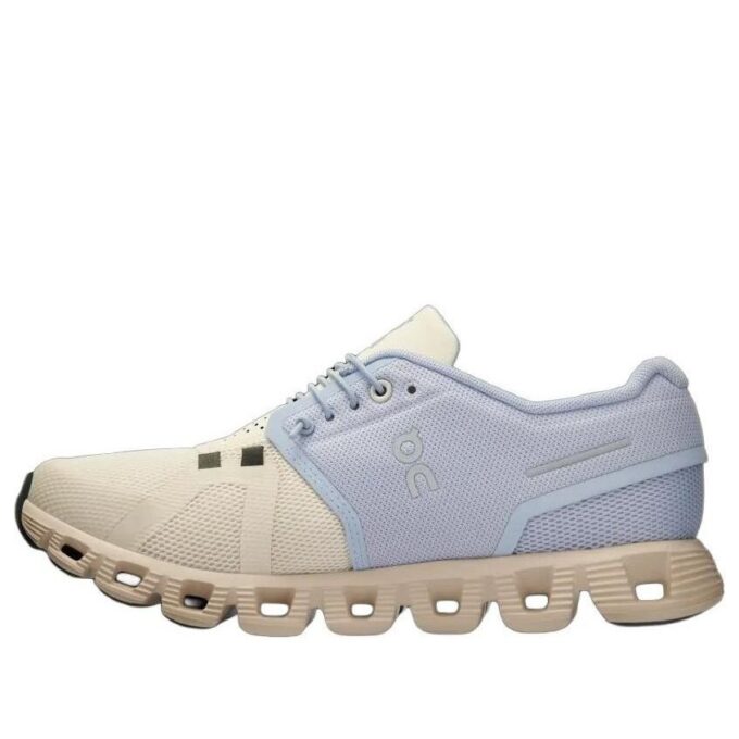 Cloud 5 &laquo;Nimbus Moon&raquo;