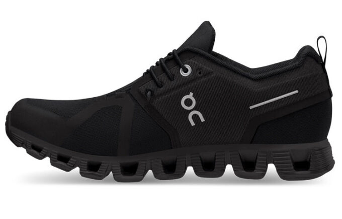 Cloud 5 Waterproof &laquo;All Black&raquo;
