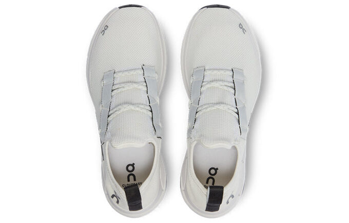 Cloudeasy &laquo;White Black&raquo;