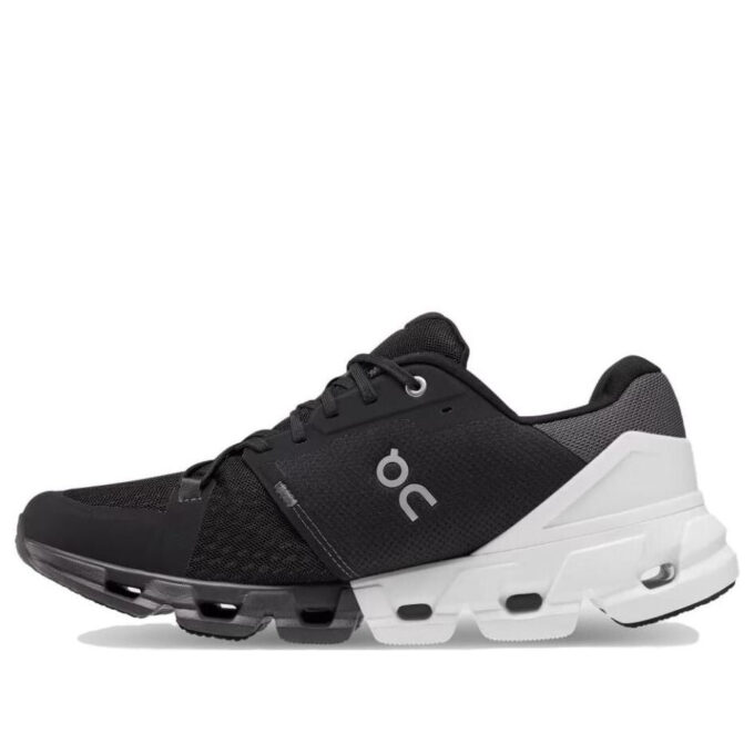Cloudflyer 4 &laquo;Black White&raquo;