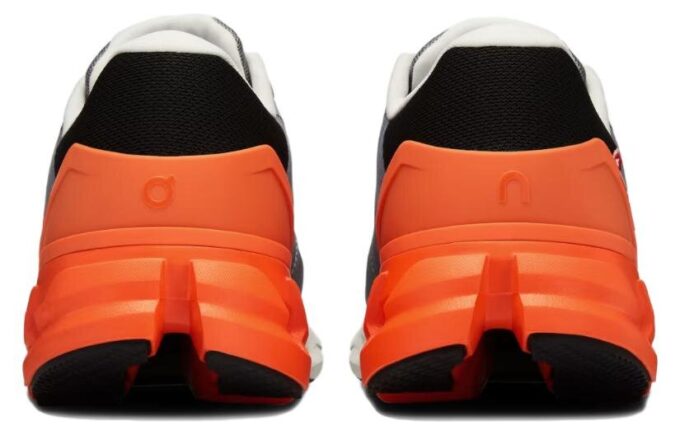 Cloudflyer 4 &laquo;Fossil Flame&raquo;