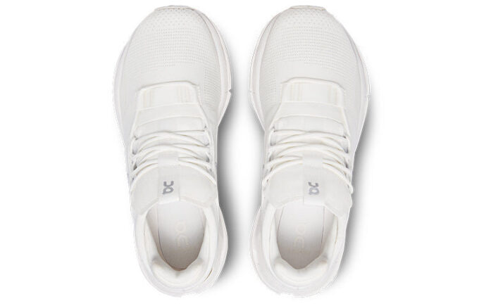 Cloudnova &laquo;Undyed White&raquo;