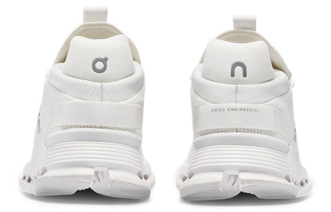 Cloudnova &laquo;Undyed White&raquo;