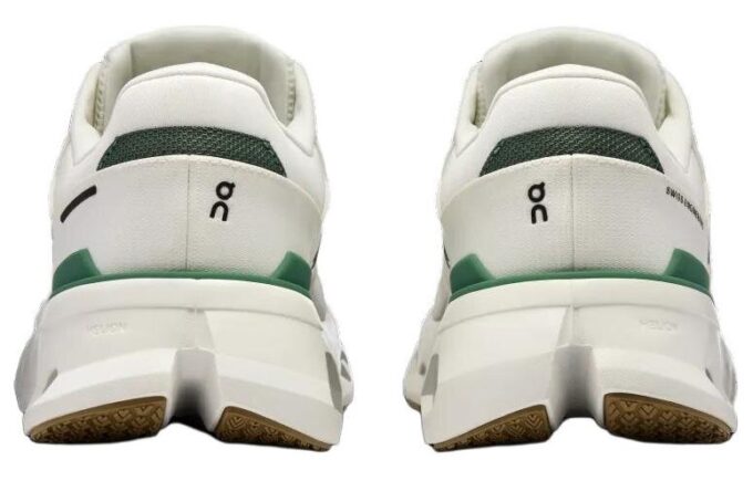 Cloudrunner 2 &laquo;Undyed Green&raquo;