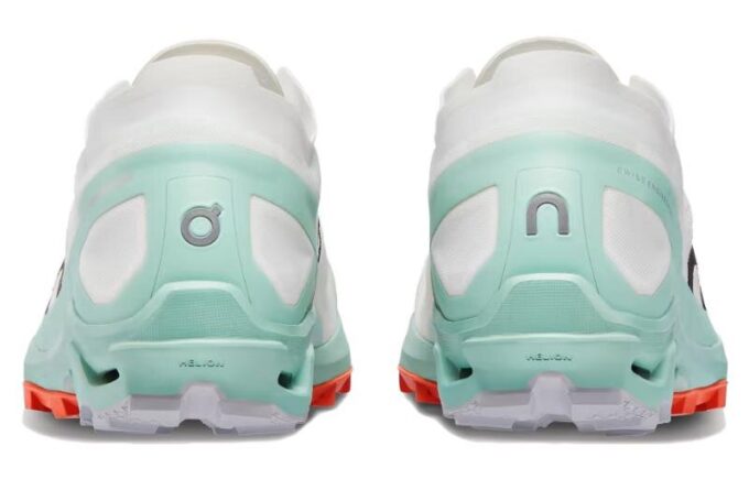 Cloudventure Peak 3 &laquo;White Green&raquo;
