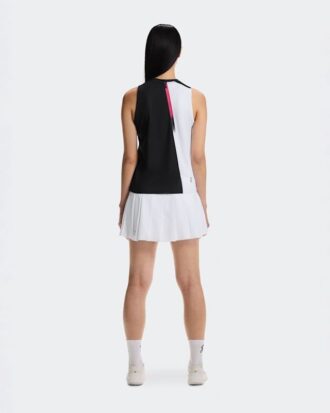 Dame Court Tank