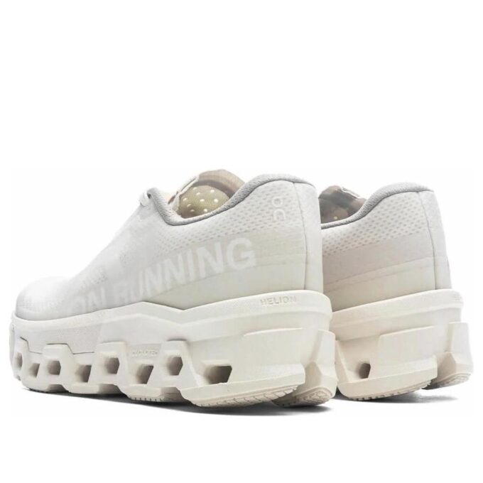 On Running x INVINCIBLE Cloudmonster 2 &laquo;Ivory White&raquo;