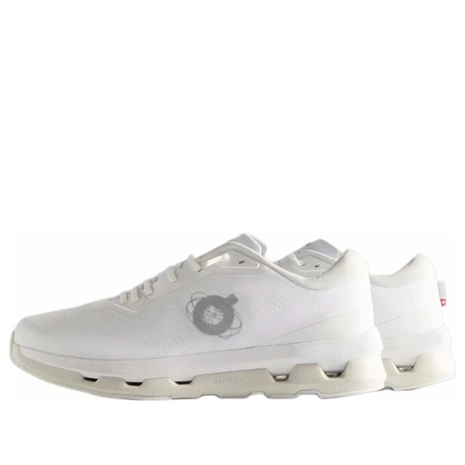 On Running x Kith Cloudzone &laquo;White Ice&raquo;
