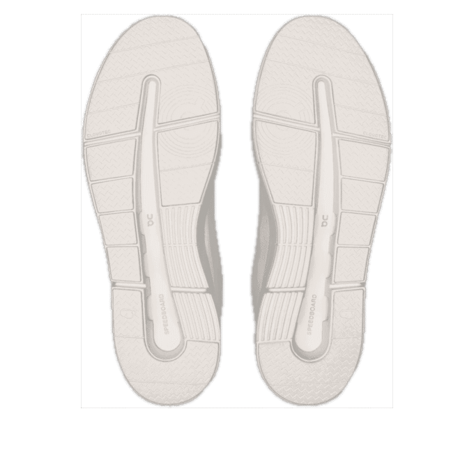 The Roger Advantage &laquo;All White&raquo;