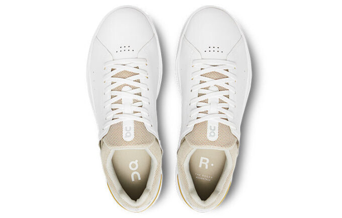 The Roger Advantage &laquo;White Bronze&raquo;
