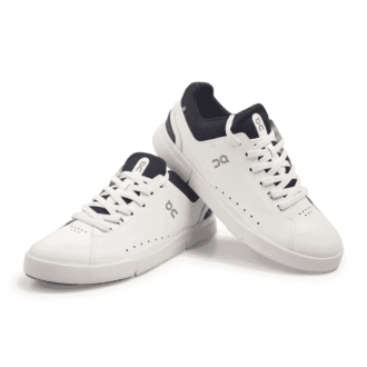 The Roger Advantage &laquo;White Midnight&raquo;