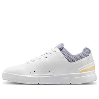 The Roger Advantage &laquo;White Tempest&raquo;